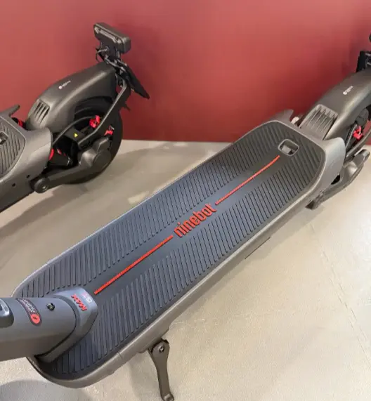 Segway Ninebot MAX G3 NL. Elektrische step met kenteken